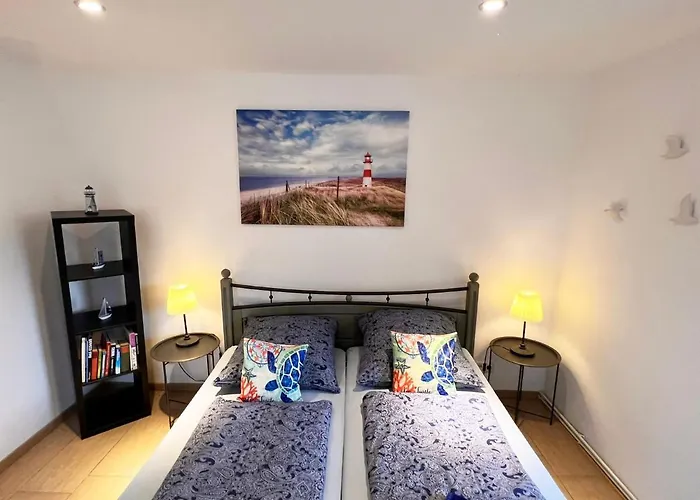 Ferienwohnung Elfriede - Wlan, 2 Baeder, Kueche, Freisitz, 2 Parkplaetze, Im Ortskern